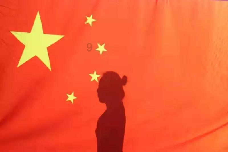 跳动的旋转球